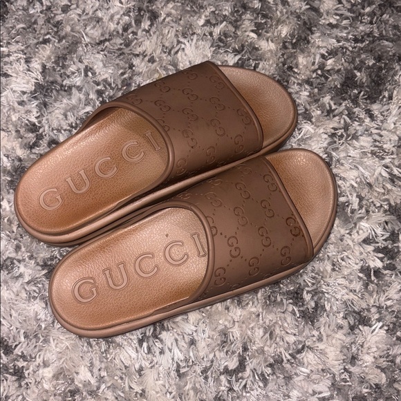 Gucci Rubber platform clogs Size 9 - Picture 4 of 15